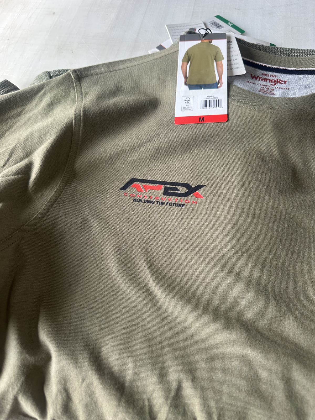 Camiseta estampada Apex Construction